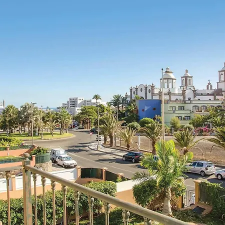 Salvador Villa